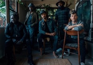 Michael Franti & Spearhead