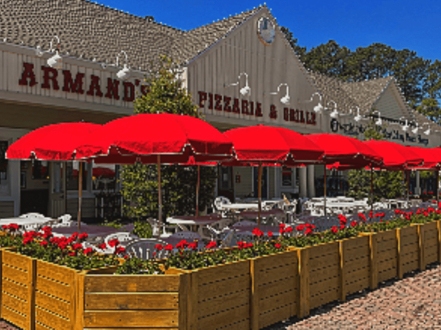 Armand's Pizza By The Sea