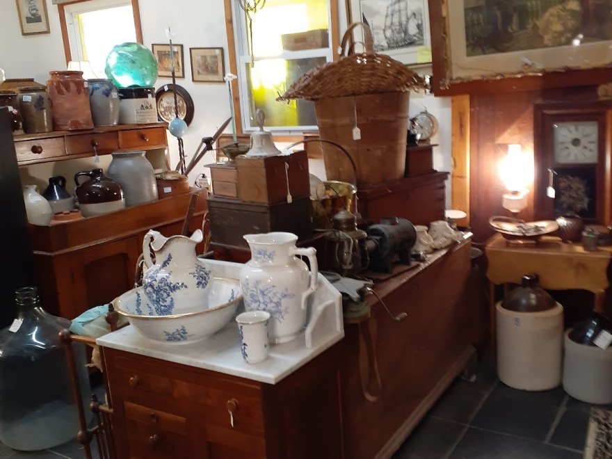 Beaman's Old & Gnu Antiques