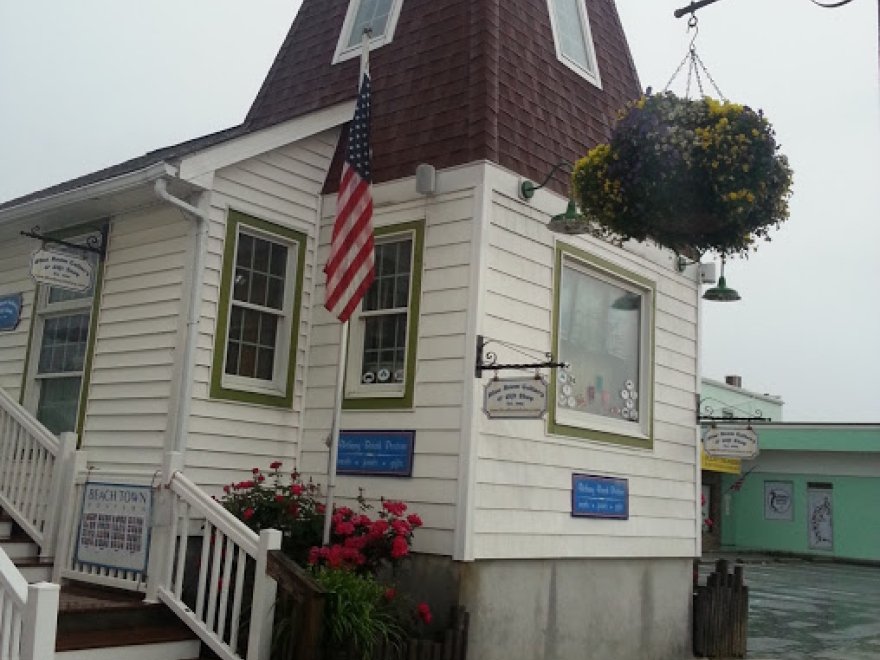 Blue Room Gallery and Gift Shop