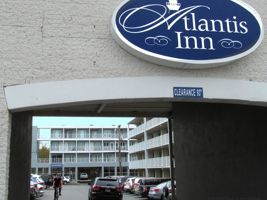 Atlantis Inn