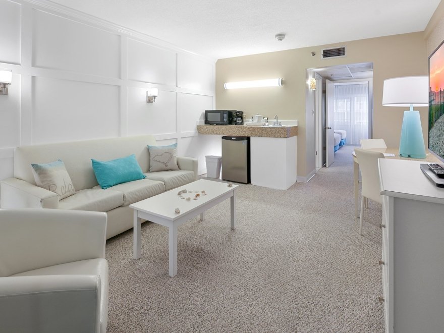 Brighton Suites Hotel